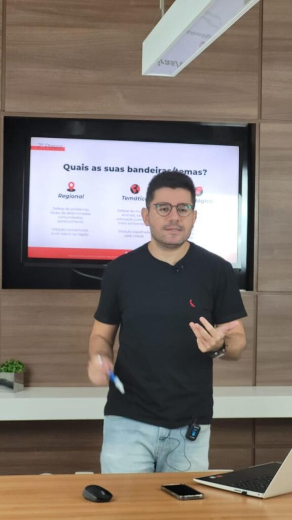 Consultoria em marketing político com foco em treinamentos de equipe ou militância